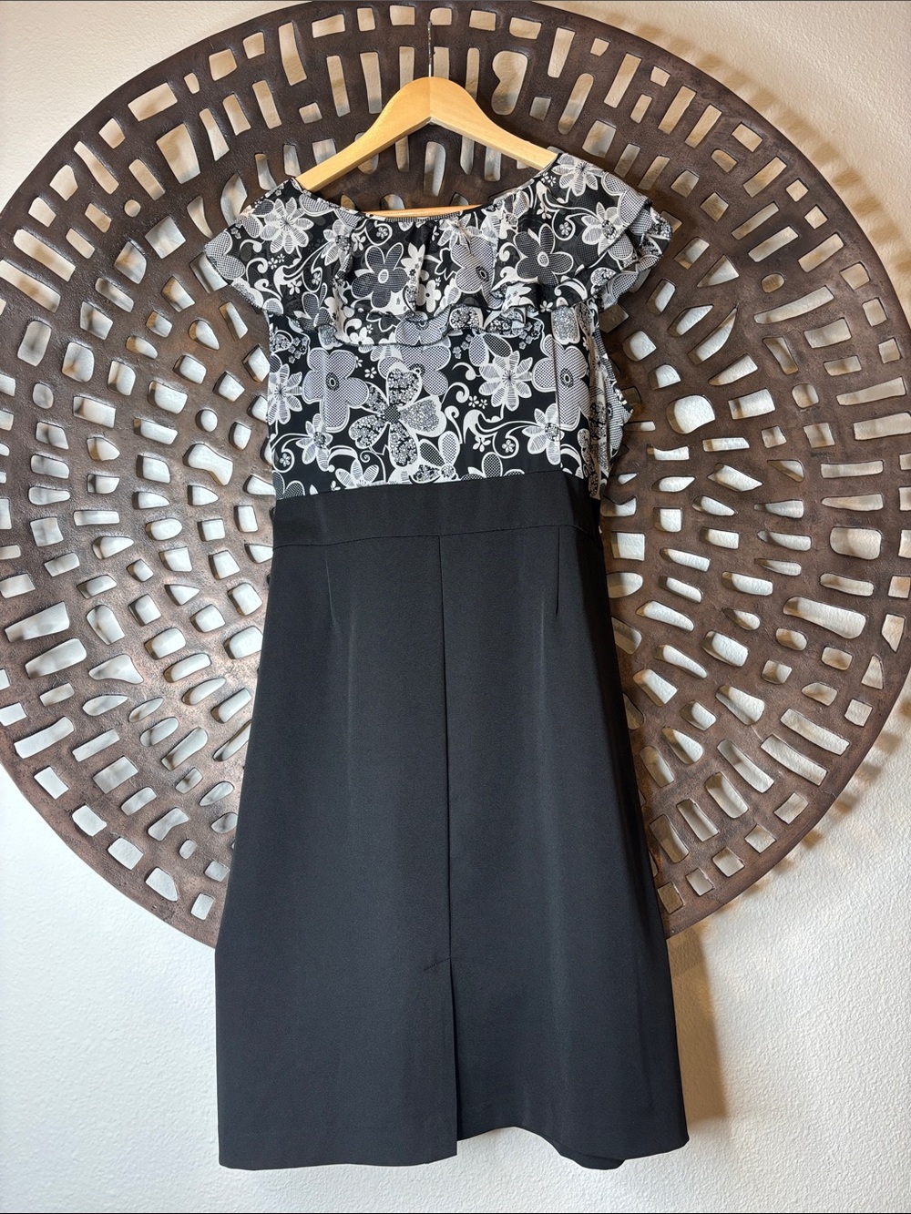 🖤 Wedding Work Sheath Dress Black White Floral Stretch Womens 16 Voir Voir🖤 - Picture 5 of 12